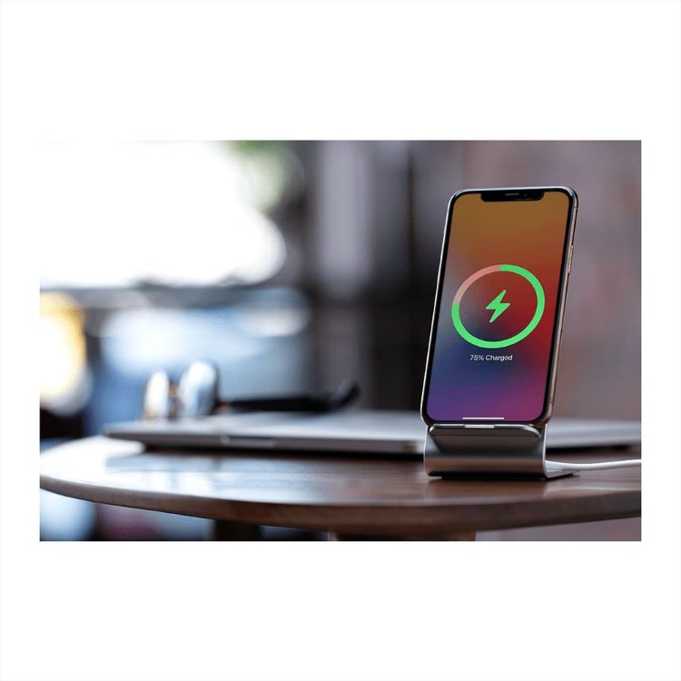 Picture of Solekick MagClick Fast Wireless Charging Stand