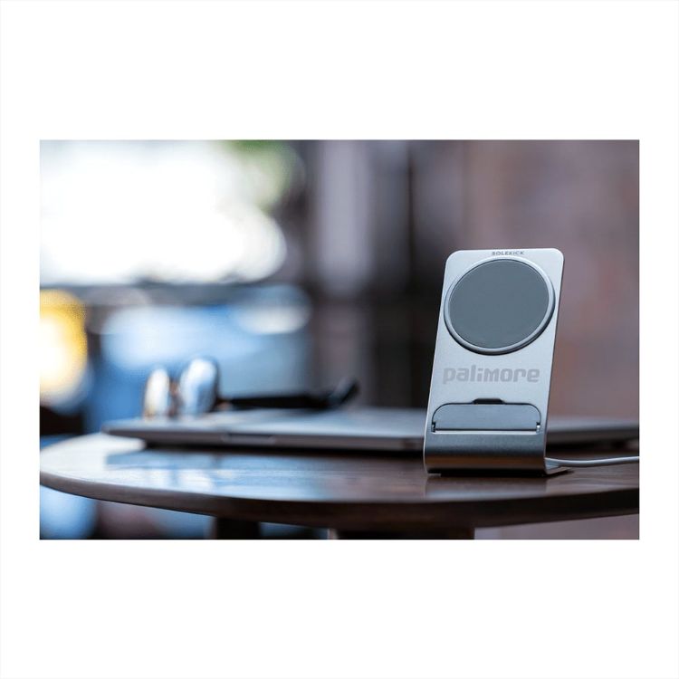 Picture of Solekick MagClick Fast Wireless Charging Stand
