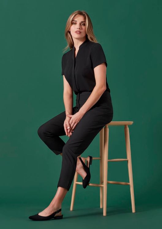 Picture of Womens Renew 7/8 Mid-Waist Slim Leg Pant