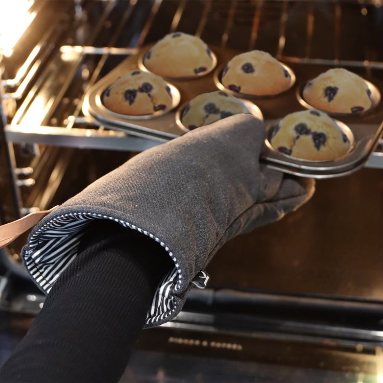 Picture of Keepsake Canvas Oven Mitt